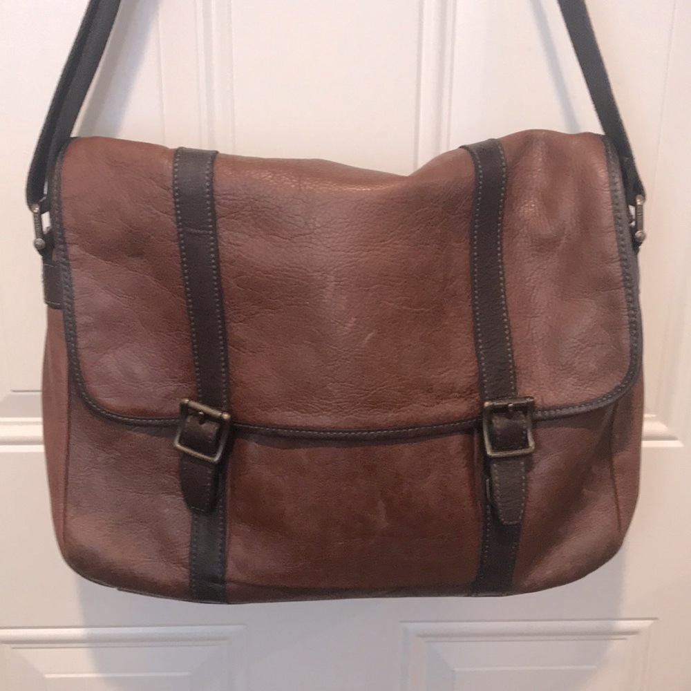Fossil Leather Messenger Bag - Picture 6 of 17